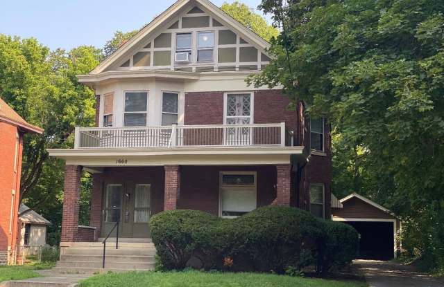 1660 Bruce Avenue photos photos