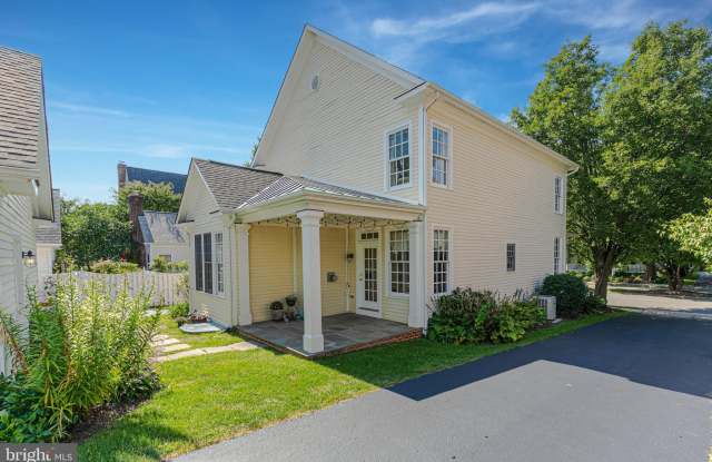 10 MEMORIAL DRIVE NW Gallery 3