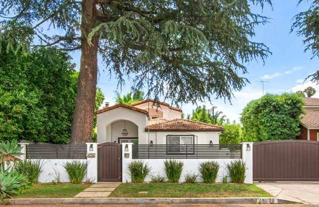 14828 Morrison Street photos photos