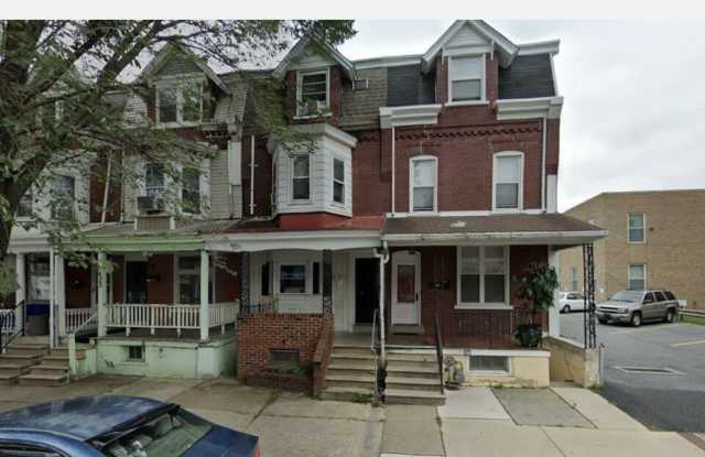 631 N 10th St photos photos