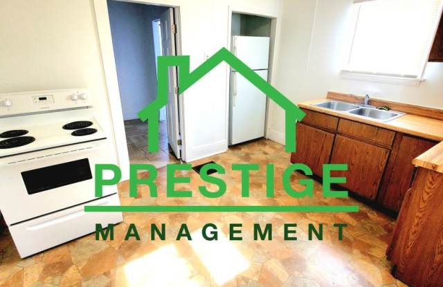 2 Bed 1 Bath Home with basement  garage Gallery 2