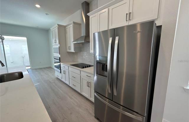 16902 HAMLIN OASIS Loop Gallery 4