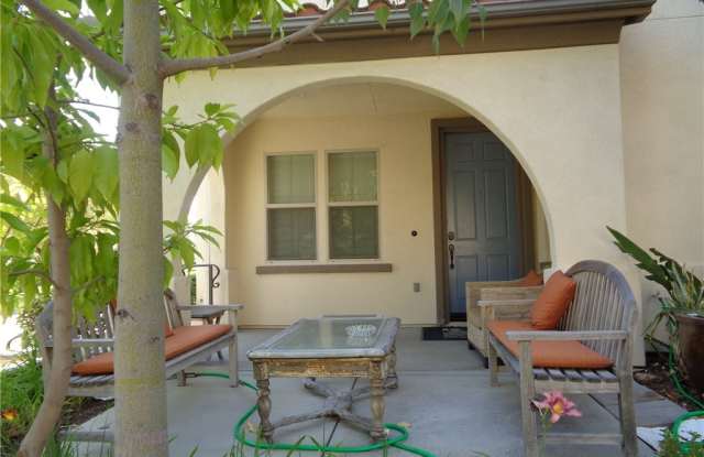 974 Sweetbriar Lane - 974 Sweetbriar Lane, Azusa, CA 91702