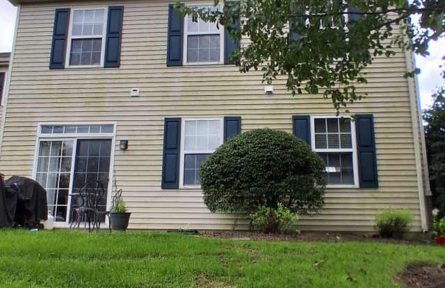 674 Arbor Circle Gallery 2