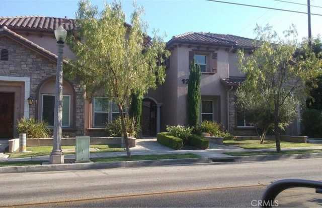 128 E Broadway photos photos