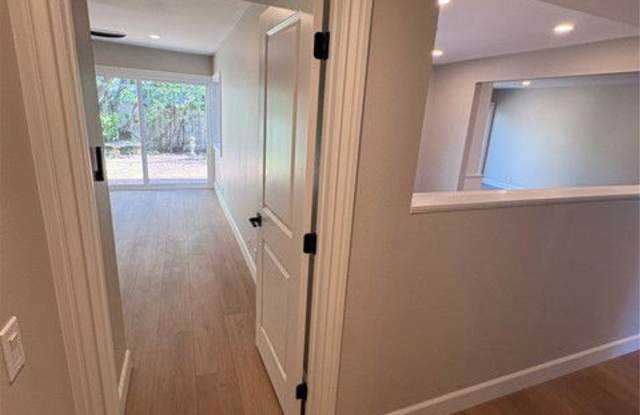 33586 Circula Corona photos photos