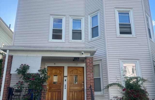 17 Shannon St. Gallery 1
