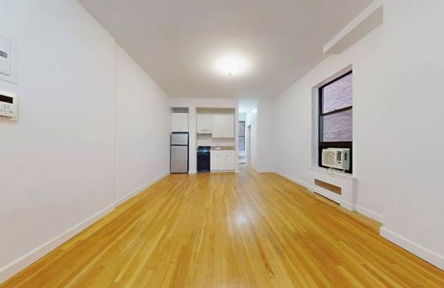 1125 Lexington Ave photos photos