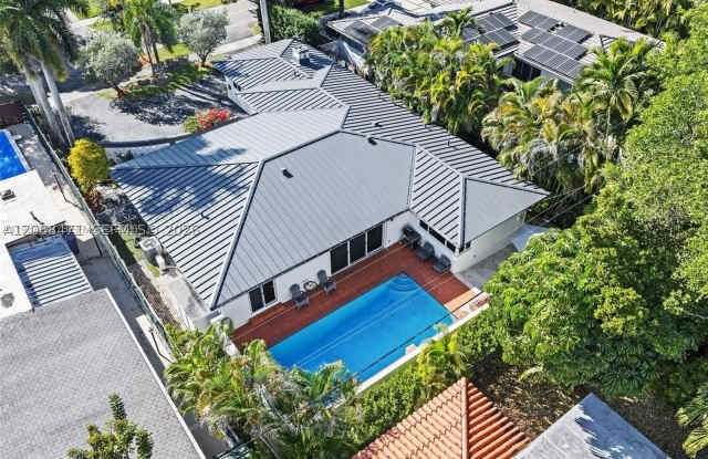 218 Shore Dr S Gallery 3