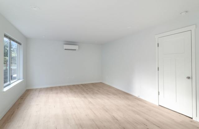3 Bed 2.5 Bath w/Office - Admirals Cove Beach Club Gallery 3