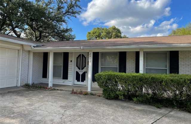 2413 SUSSEX - 2413 Sussex Drive, Garland, TX 75041