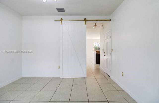 23355 Southwest 113 Passage Gallery 4