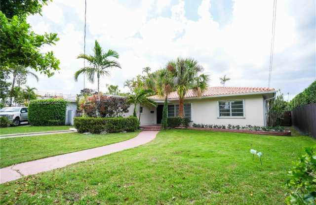475 S Shore Dr photos photos