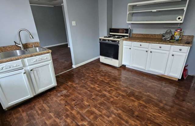 Upper 3 bedroom unit photos photos