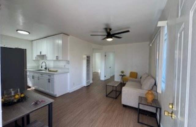 211 1/2 W. 88th Pl. photos photos 211 1/2 W. 88th Pl. photos photos