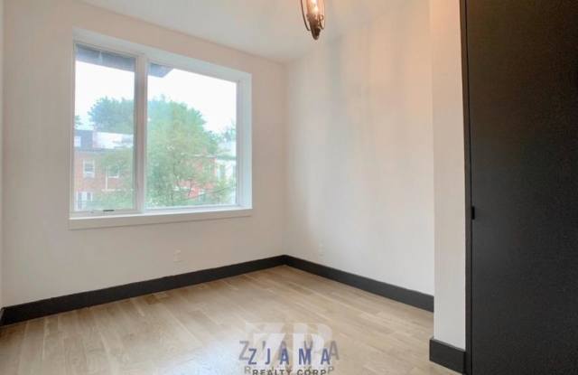 242 Hawthorne Street photos photos