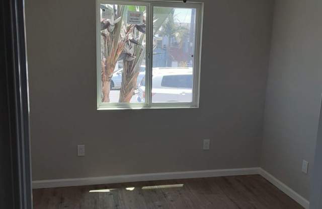 6248 Childs Ave Unit 2 Gallery 4