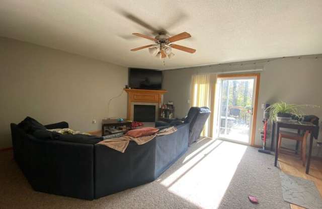 1265 North Dodge Street Court Gallery 3