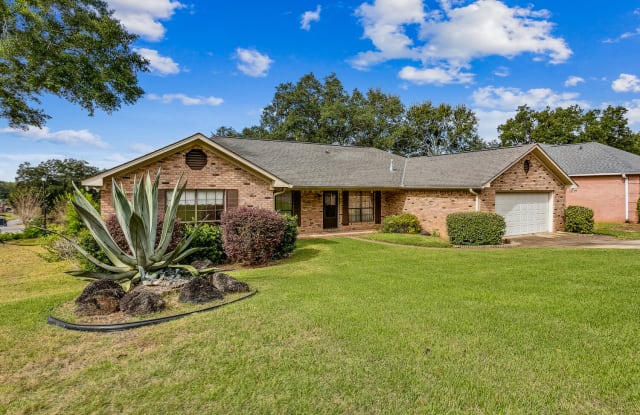 1960 Woodbridge Drive photos photos