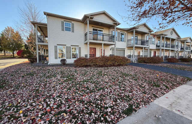 Three Bedroom Condo in Tradition Point - 137 Presidents Drive, Toftrees, PA 16803