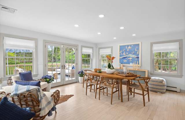 24 Audubon Avenue Gallery 3