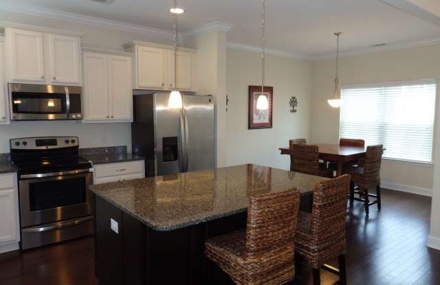 397 Waverly Ln. Gallery 3