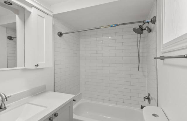242 South Canosa Court - B Gallery 3