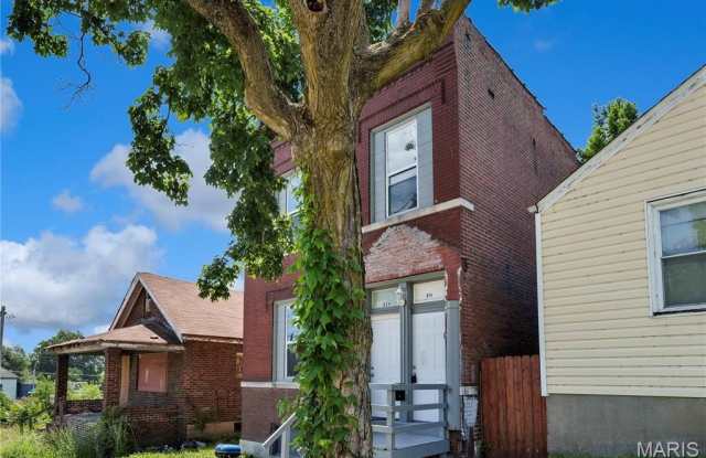 824 Canaan Avenue Gallery 2
