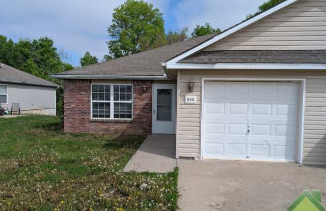 800 Fall Meadow Lane - 800 Fall Meadow Lane, Belton, MO 64012