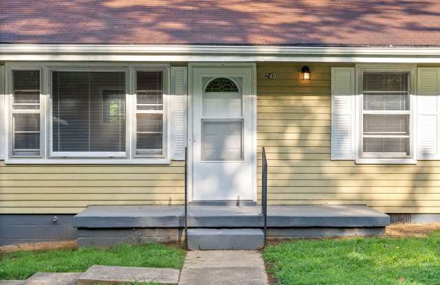 Charming Bungalow style home Gallery 3