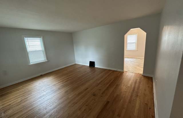 330 North Floridale Avenue Gallery 2