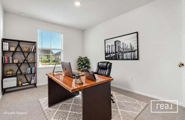 Beautiful 3-Bedroom Kyle Home with Office/Flex Space – Lawn Care & Pest Control Included! Gallery 3
