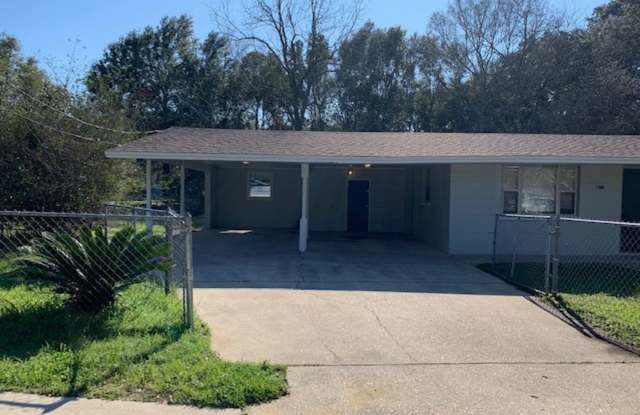 401 Hancock Ln. MOVE IN SPECIAL: Waived $350 Cleaning Fee!!!!! photos photos