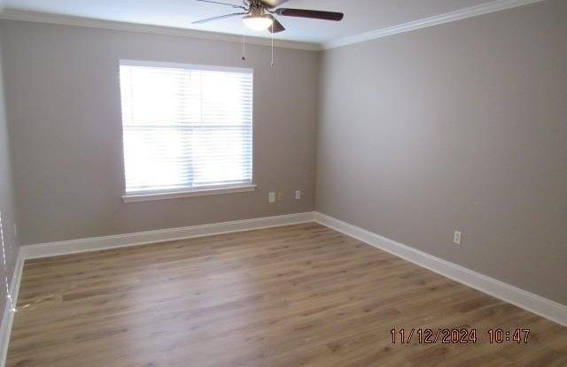 3895 Ledbetter Drive Gallery 2