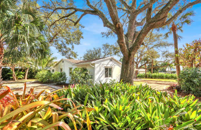 601 Paulina Road Gallery 2