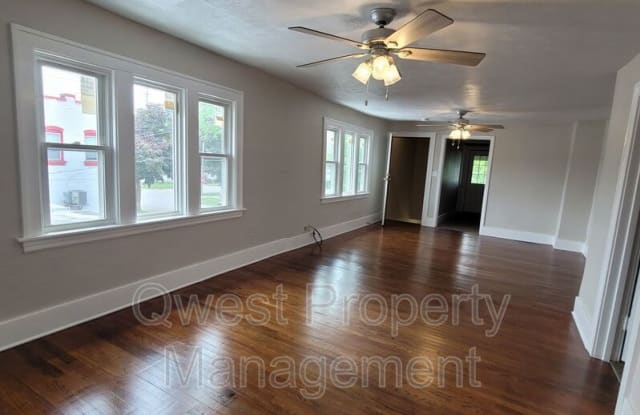 1008 Muskegon Ave NW - 1008 Muskegon Avenue Northwest, Grand Rapids, MI 49504