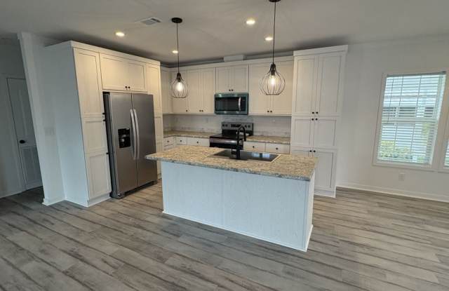 3055 Lamplighter Drive Gallery 4