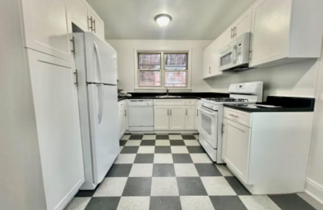 616 Larchmont Acres 725a - 616 Larchmont Acres, Westchester County, NY 10538