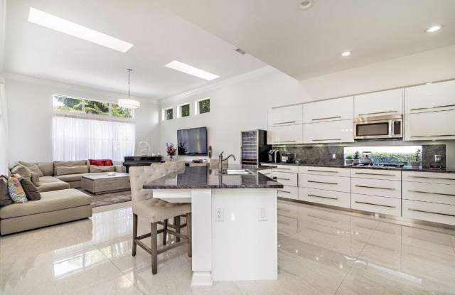 125 Pembroke Drive Gallery 3