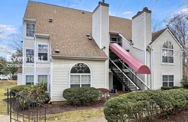 1011 Fallcrest Court photos photos