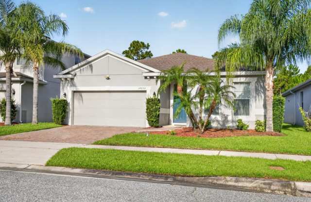 Beautiful 4/3 with fenced yard in Hunters Creek! Available Now! Gallery 1