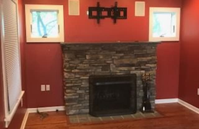 1 Locust Park - 1 Locust Park, Colonie, NY 12205