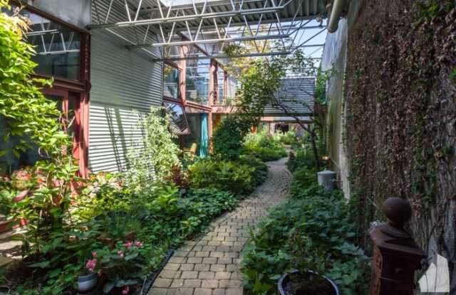 4715 North Damen Avenue Gallery 4
