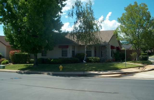 2 bedroom 2 bathroom for Rent in Redding CA photos photos