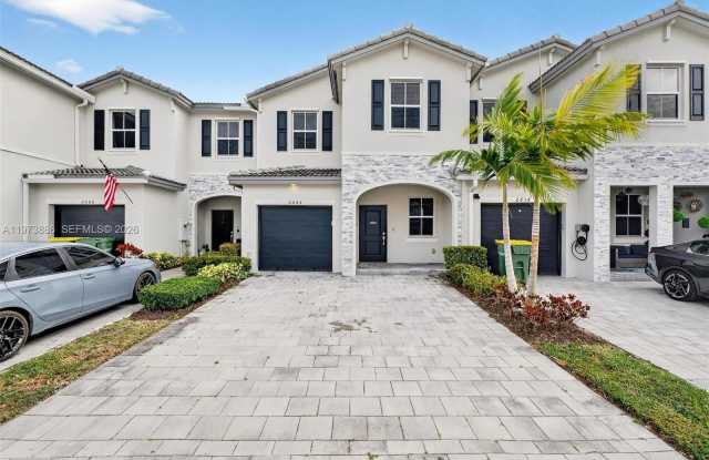 2662 SE 10th Street photos photos