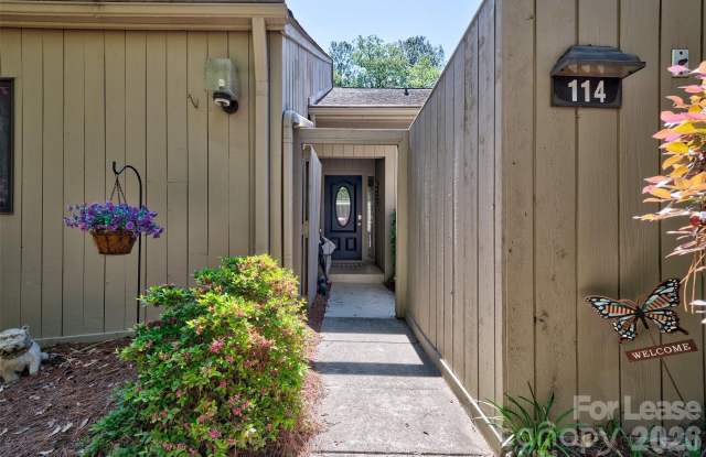 114 Pine Grove Circle Gallery 2