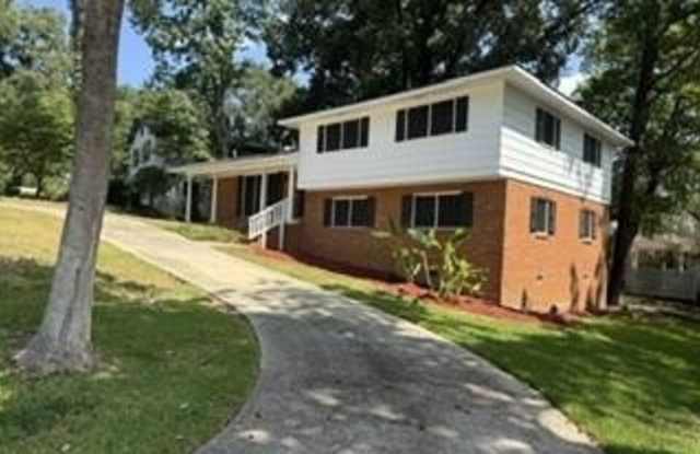 5920 St. Leonards Drive Gallery 3