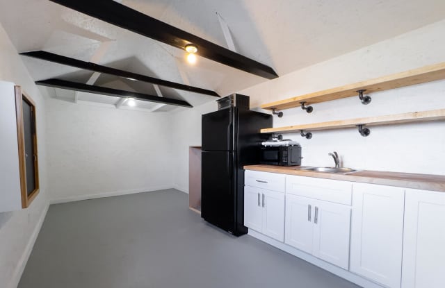 3711 East F Street - Studio - 3711 East F Street, Tacoma, WA 98404