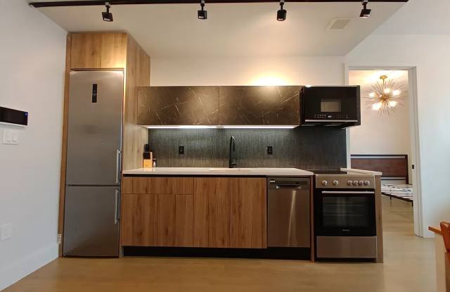 2708 Snyder Ave photos photos