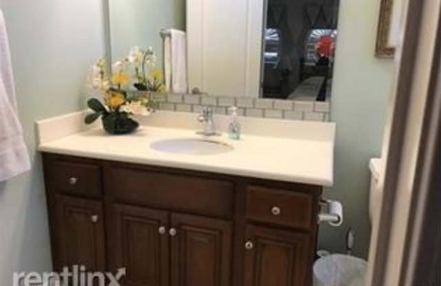 6376 Stanford Ct Gallery 2